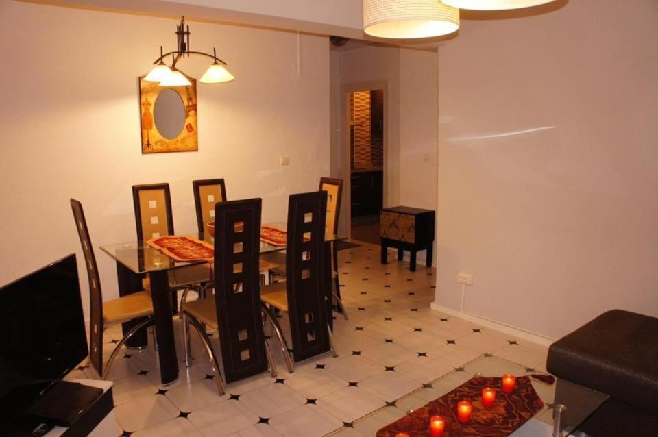 Cozy Apartment In Fuengirola! Baesta Laege Buitenkant foto